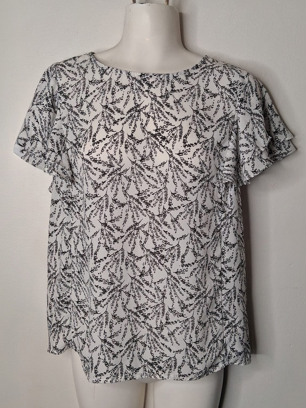 Banana Republic Black White Botanical Flutter Sleeve Blouse XS